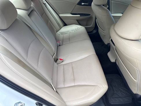 Used 2017 Honda Accord EX-L image 13
