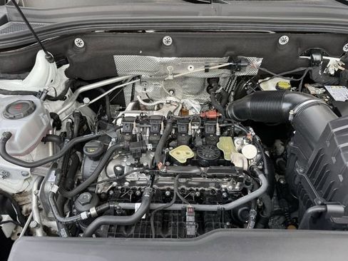 Used 2024 Volkswagen Atlas Cross Sport SEL Premium R-Line image 33