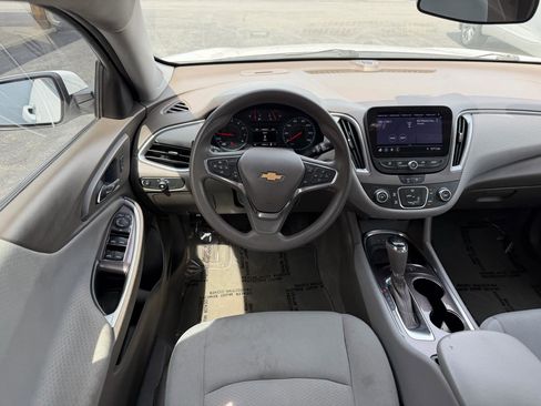 Used 2020 Chevrolet Malibu LS w/ Driver Confidence Package II image 14