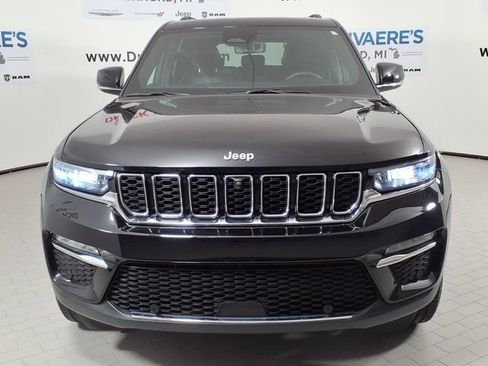 Used 2024 Jeep Grand Cherokee Limited w/ Luxury Tech Group II AWD/4WD image 2