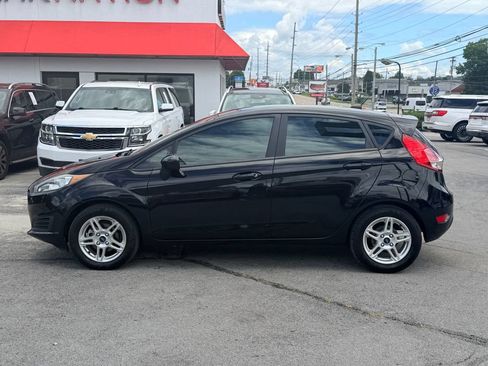 Used 2019 Ford Fiesta SE FWD image 3