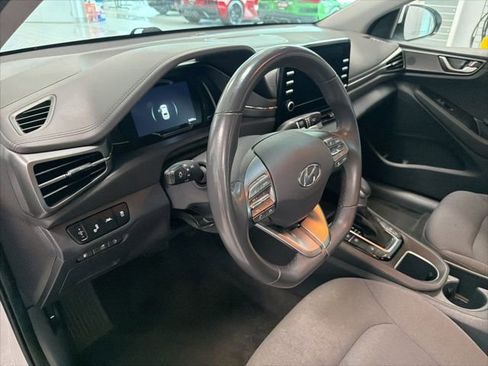 Used 2021 Hyundai Ioniq SEL FWD image 14