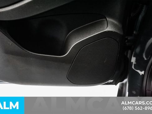 Used 2025 Chevrolet Trax LT FWD image 49