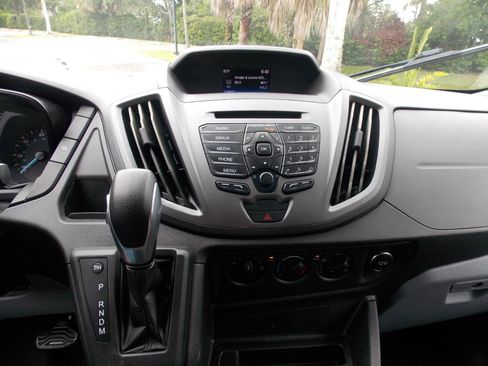 Used 2019 Ford Transit 250 130 Low Roof RWD image 13