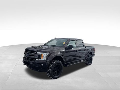 Used 2018 Ford F150 XLT w/ Equipment Group 302A Luxury image 11