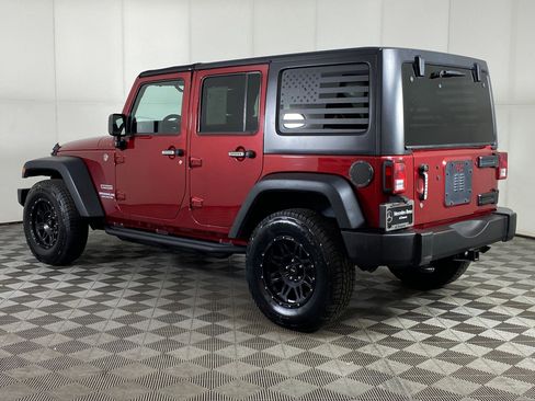 Used 2013 Jeep Wrangler Unlimited Sport image 3