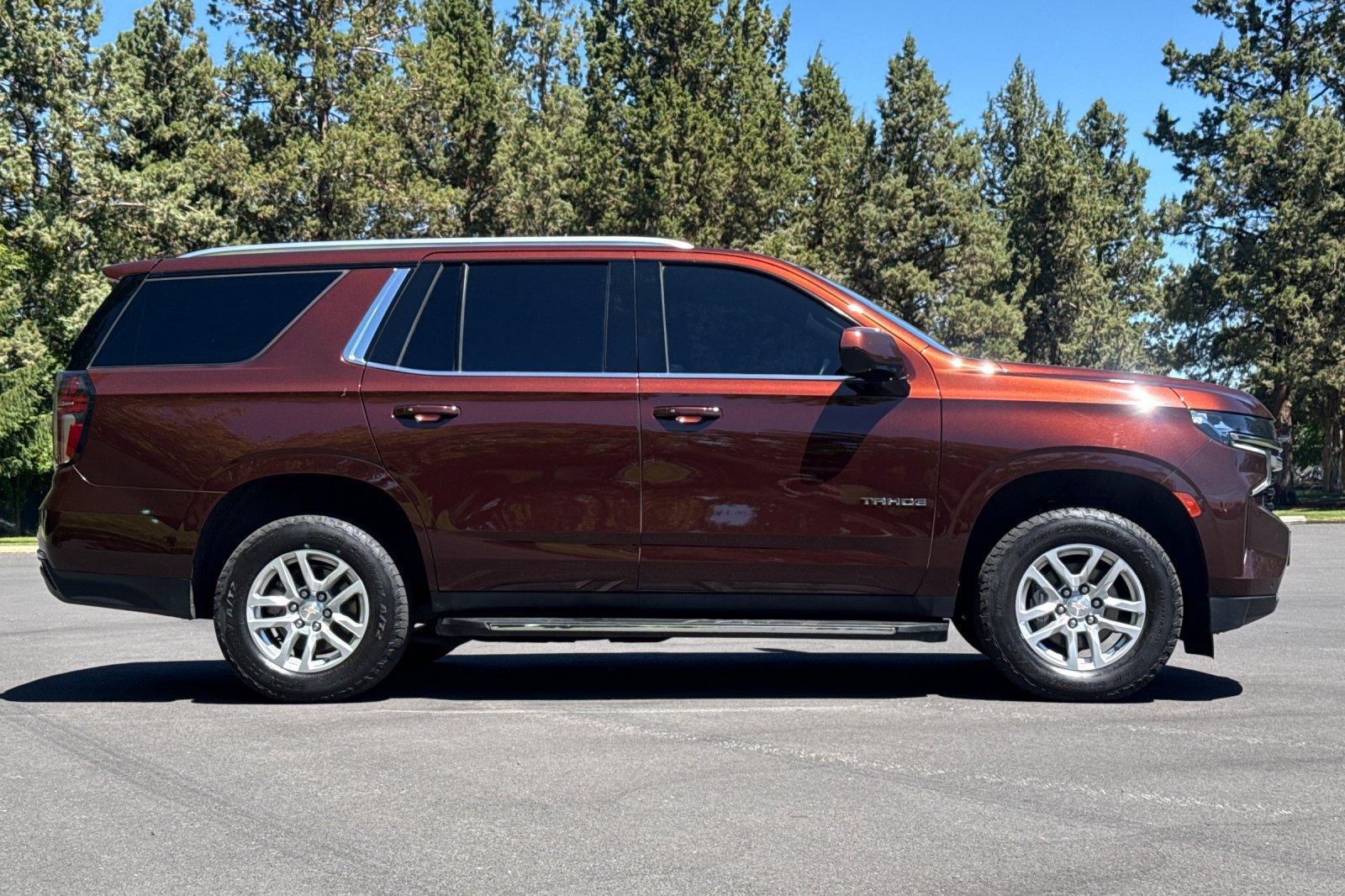 Used 2023 Chevrolet Tahoe LS w/ Driver Alert Package AWD/4WD image 3
