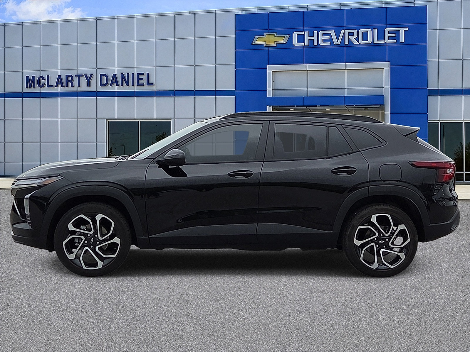 Used 2026 Chevrolet Trax RS w/ Driver Confidence Package FWD image 3