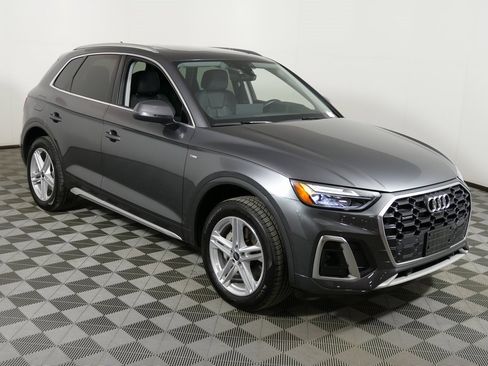 Certified 2024 Audi Q5 e Premium Plus w/ Premium Plus Package image 1