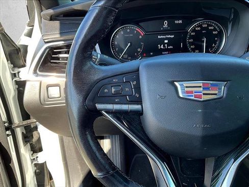 Used 2020 Cadillac XT6 Premium Luxury FWD image 19