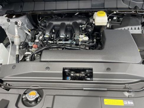 New 2026 Nissan Pathfinder Platinum FWD image 23