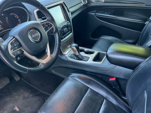 Used 2017 Jeep Grand Cherokee Limited w/ Luxury Group II RWD image 12