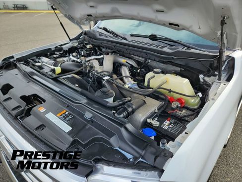 Used 2023 Ford F350 Lariat image 16