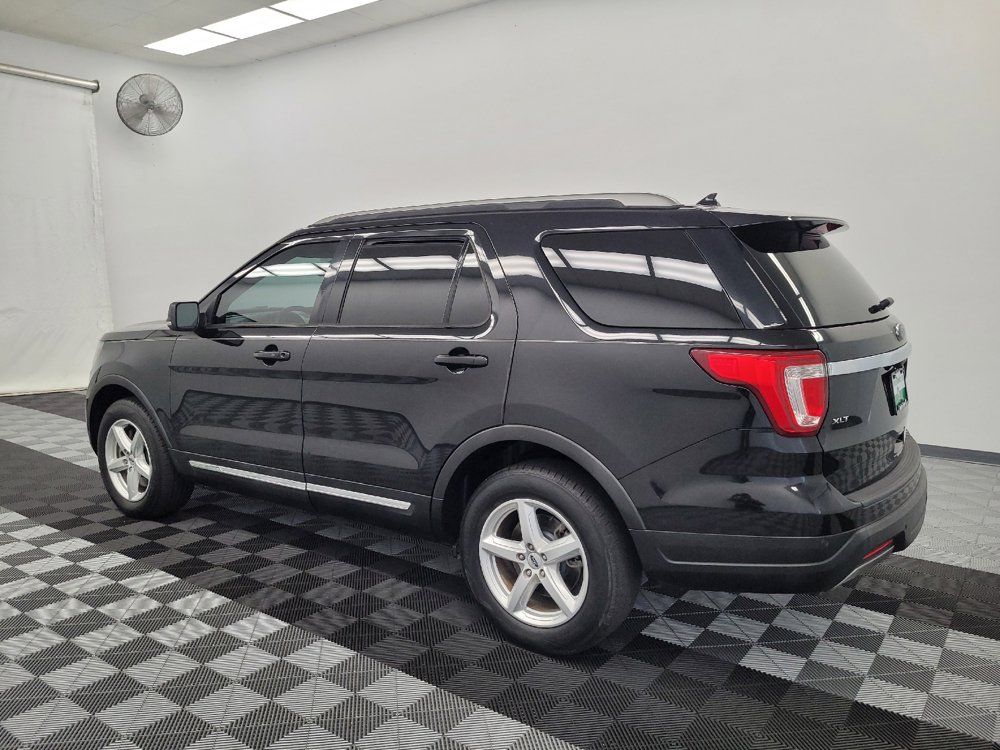 Used 2019 Ford Explorer XLT w/ Equipment Group 202A FWD image 3