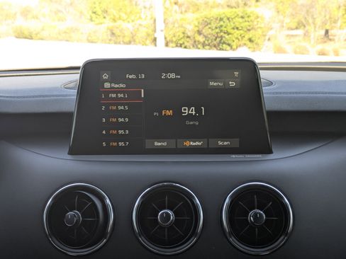 Used 2020 Kia Stinger GT1 image 19