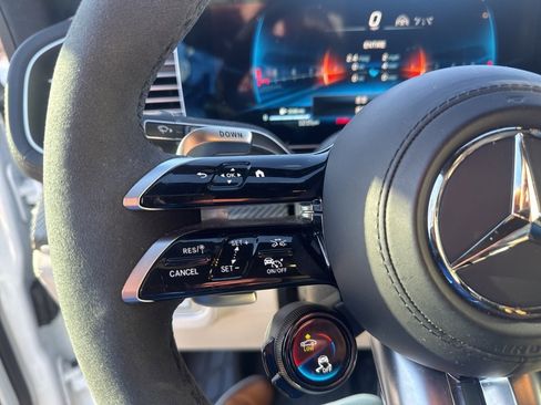 Used 2025 Mercedes-Benz GLS 63 AMG 4MATIC image 11