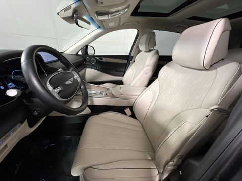 Used 2022 Genesis GV80 2.5T w/ Prestige Package 04 image 13