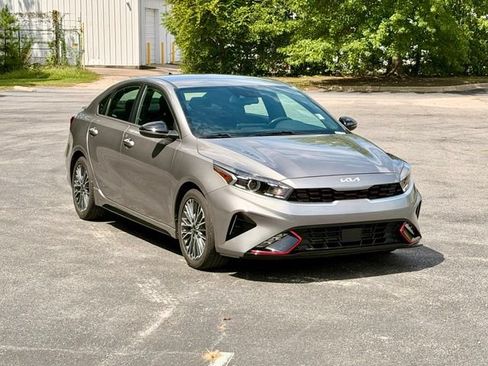 Used 2023 Kia Forte GT-Line w/ GT-Line Technology Package FWD image 11