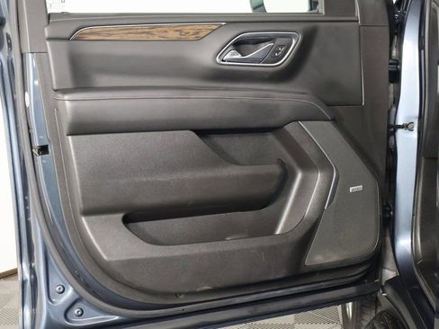 Used 2021 Chevrolet Tahoe Premier w/ Premium Package image 13