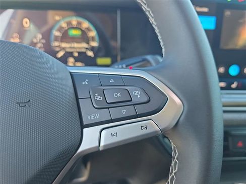 New 2026 Volkswagen Tiguan S FWD image 20