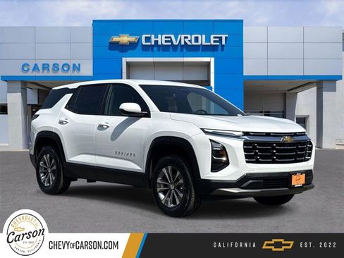 Used 2025 Chevrolet Equinox LT FWD image 1