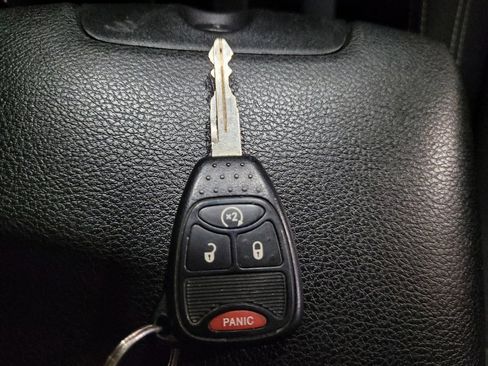 Used 2016 Jeep Wrangler Rubicon w/ Power Convenience Group AWD/4WD image 32