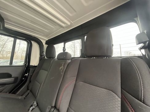 Used 2023 Jeep Gladiator Rubicon w/ LED Lighting Group image 25