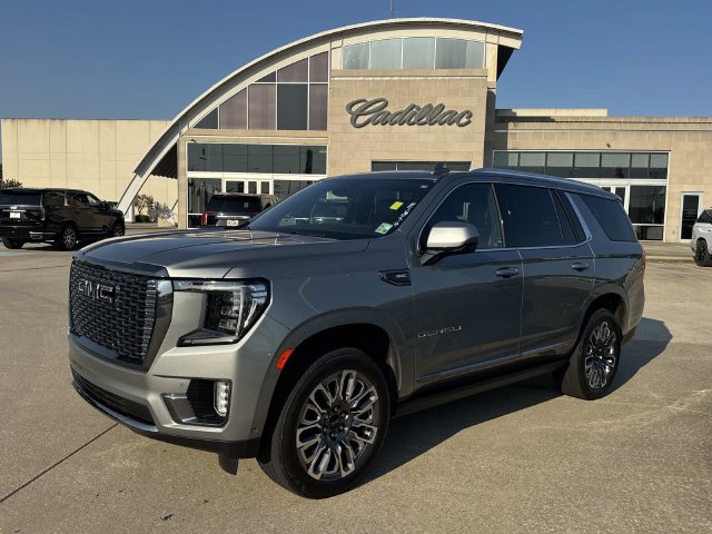 Used 2024 GMC Yukon Denali Ultimate AWD/4WD image 1