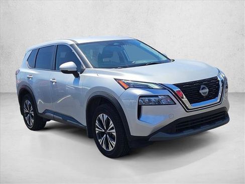 Certified 2023 Nissan Rogue SV FWD image 3