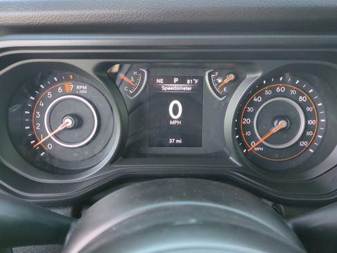 New 2026 Jeep Gladiator Sport image 10