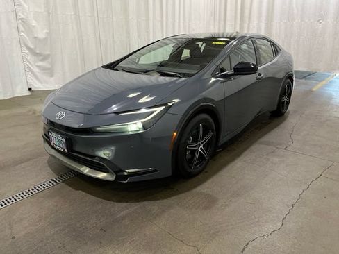 Used 2024 Toyota Prius Limited AWD/4WD image 8