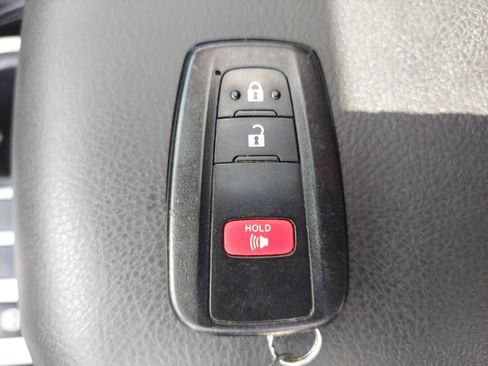 Used 2022 Toyota 4Runner Limited AWD/4WD image 32