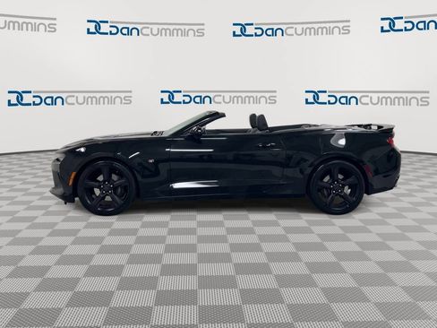 Used 2018 Chevrolet Camaro SS RWD image 5