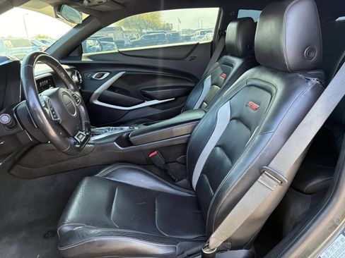 Used 2016 Chevrolet Camaro SS RWD image 15