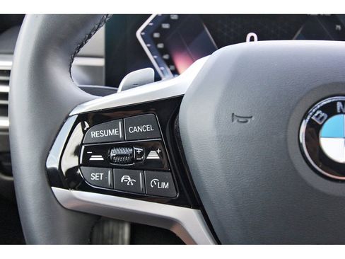 Used 2025 BMW 330i xDrive Sedan image 15