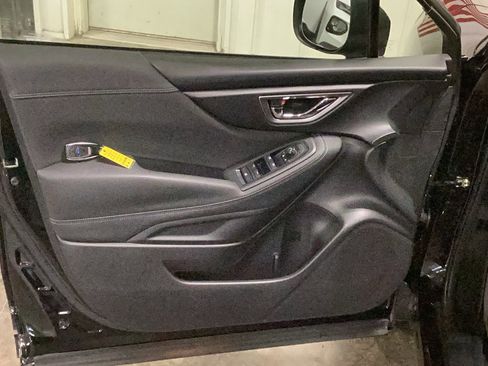 Used 2021 Subaru Forester Premium image 14