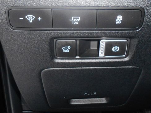 Used 2023 Hyundai Palisade Limited w/ Cargo Package image 16