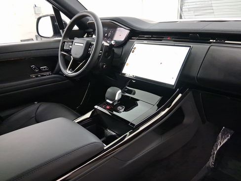 New 2026 Land Rover Range Rover Sport Dynamic SE image 32