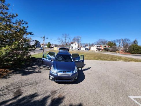 Used 2014 Subaru Outback 2.5i Premium image 19