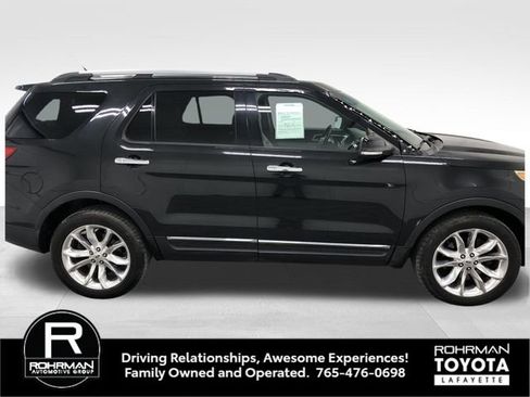 Used 2015 Ford Explorer XLT w/ Equipment Group 202A image 7