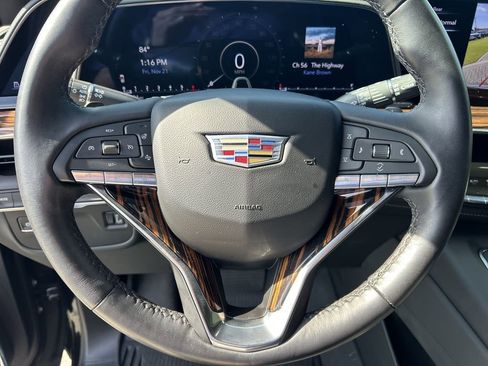 Certified 2024 Cadillac Escalade Premium Luxury image 28