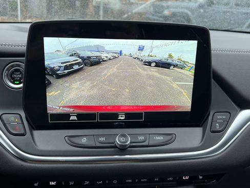 Certified 2024 Chevrolet Blazer LT w/ Convenience Package image 18