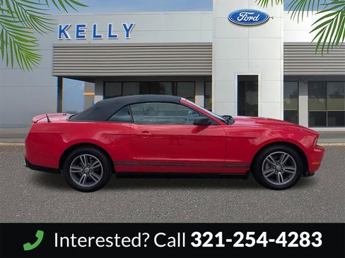 Used 2010 Ford Mustang Convertible RWD image 5