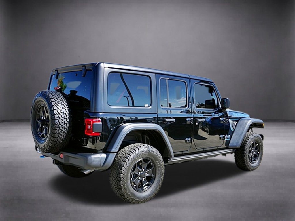 Used 2023 Jeep Wrangler Unlimited Rubicon 4xe AWD/4WD image 4