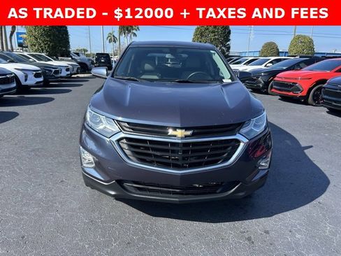 Used 2018 Chevrolet Equinox LT image 2
