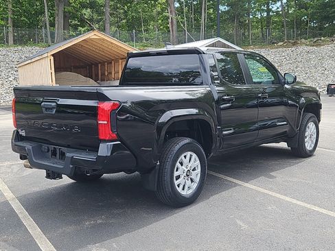 Used 2024 Toyota Tacoma SR5 AWD/4WD image 2