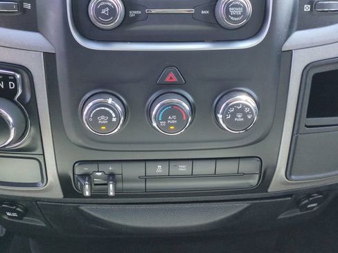 Used 2018 RAM 1500 Express RWD image 24