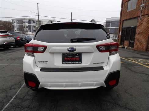 Used 2020 Subaru Crosstrek 2.0i image 3