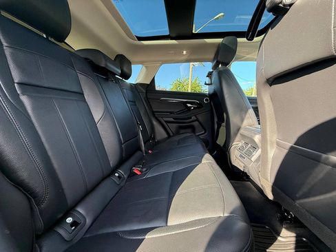 Used 2023 Land Rover Range Rover Evoque SE AWD/4WD image 10