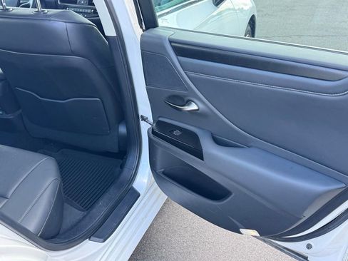 Used 2022 Lexus ES 350 w/ Premium Package image 30